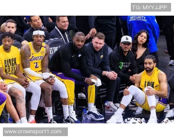 雷迪克透露詹姆斯东契奇缺席对勇士季前赛将影响比赛走势